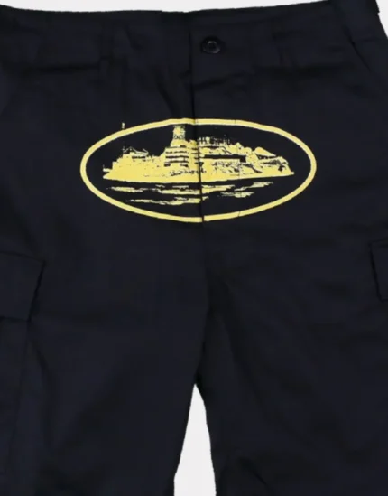 Corteiz Guerillaz 21′ Cargo Shorts Black/Yellow