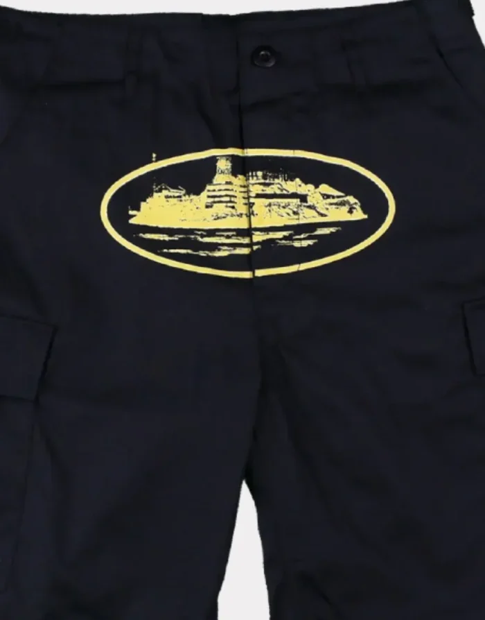 Corteiz Guerillaz 21′ Cargo Shorts Black/Yellow